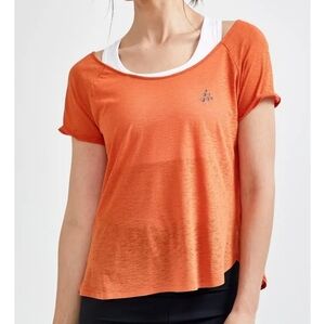 Craft Core Charge Cross Back Tee. Terracota. Size Small.